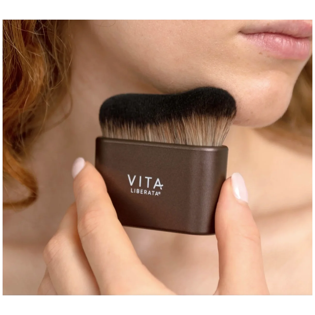 Vita Liberata Body Tanning Brush – Blendingbørste til selvbruner &amp; Body Blur