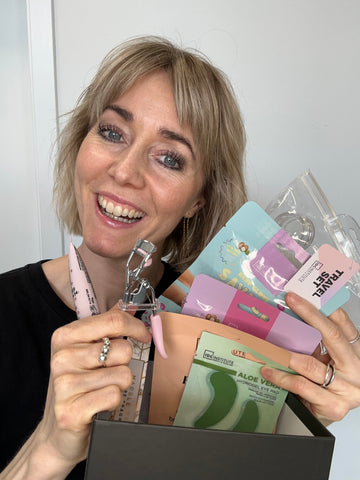 Image of JA TAK REJSEKIT 189.-